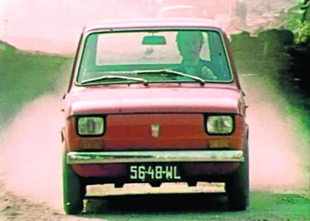 Fiat 126p - do kiedy chromowane zderzaki były standardem w produkcji? Fiat 126p - do kiedy chromowane zderzaki były standardem w produkcji?