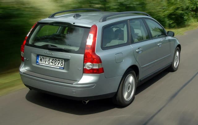 Volvo V50 jaki silnik wybrać, aby uniknąć wysokich kosztów eksploatacji? Volvo V50 jaki silnik wybrać, aby uniknąć wysokich kosztów eksploatacji?