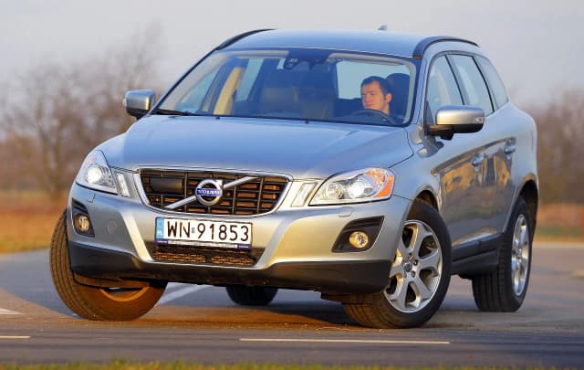 Volvo XC60 jaki silnik wybrać - porównanie opcji i opinie użytkowników Volvo XC60 jaki silnik wybrać - porównanie opcji i opinie użytkowników