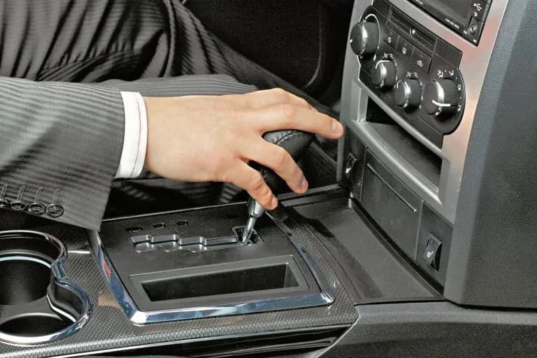 Czy w automacie jest sprzęgło? Odkryj różnice z manualem i DCT Czy w automacie jest sprzęgło? Odkryj różnice z manualem i DCT