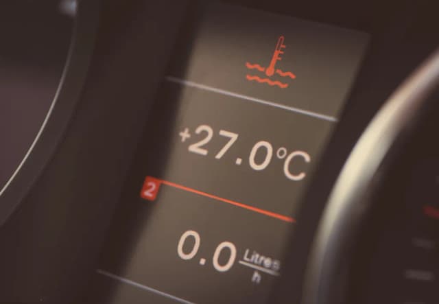 Ile wchodzi płynu do chłodnicy Audi A3? Sprawdź, by uniknąć problemów Ile wchodzi płynu do chłodnicy Audi A3? Sprawdź, by uniknąć problemów