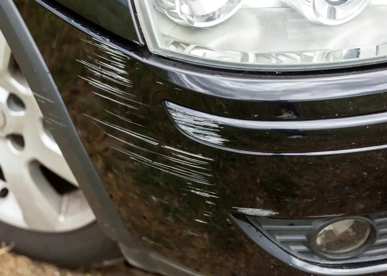 Ile za malowanie zderzaka? Poznaj ukryte koszty i ceny w Polsce Ile za malowanie zderzaka? Poznaj ukryte koszty i ceny w Polsce